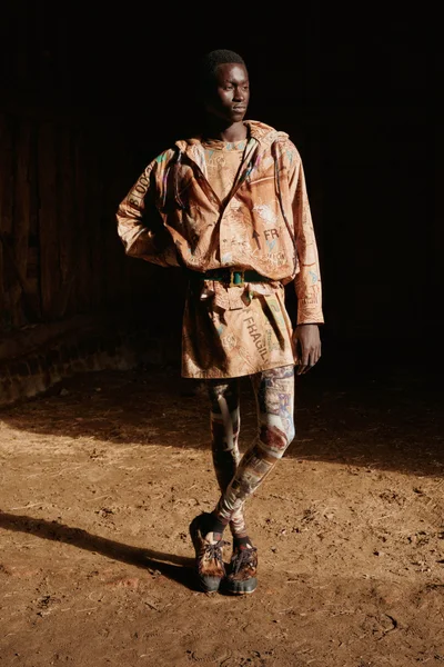 Look 37